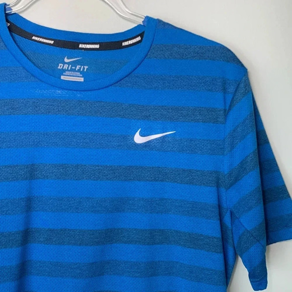 Nike Dri Fit running top blue size medium - Picture 4 of 7